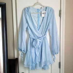 Selfie Leslie. Baby blue. Large but fits like a medium.